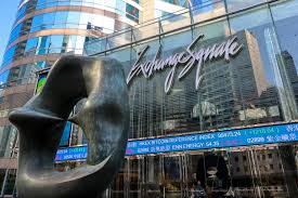 Sands China stock rises amid declining Hang Seng Index on June 2, 2025.